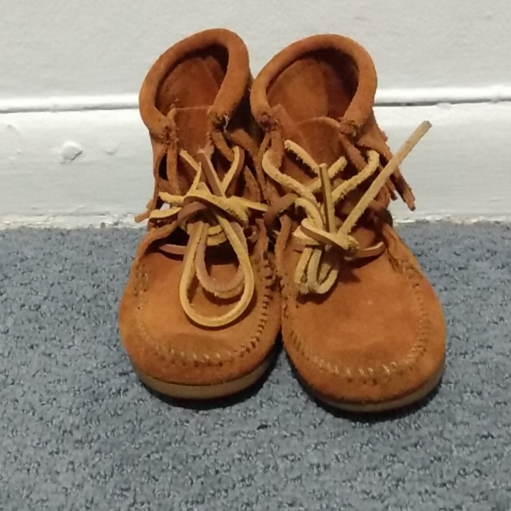 Minnetonka Moccasin Shoes